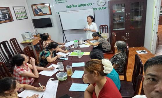 Ảnh có chứa trang phục, Mặt người, người, phụ nữ

Nội dung do AI tạo ra có thể không chính xác.